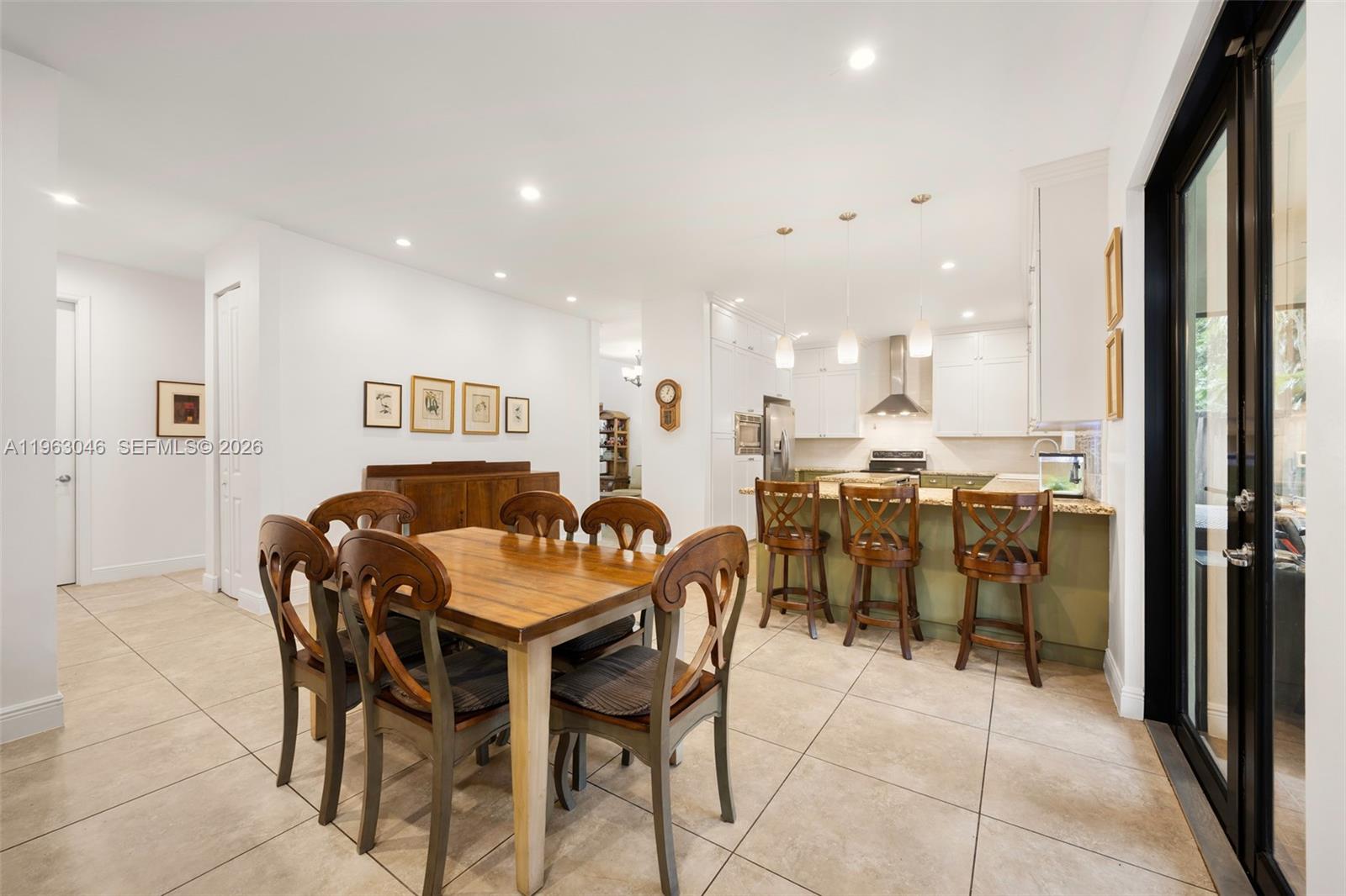 DOUGLAS CIRCLE - Residential