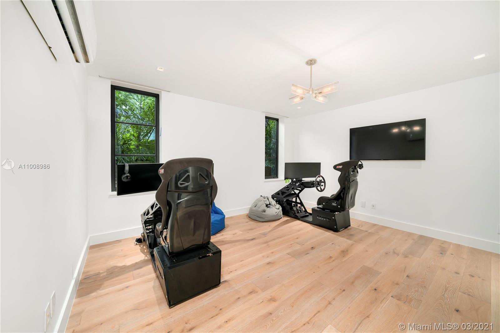 GLENVAR HEIGHTS - Residential