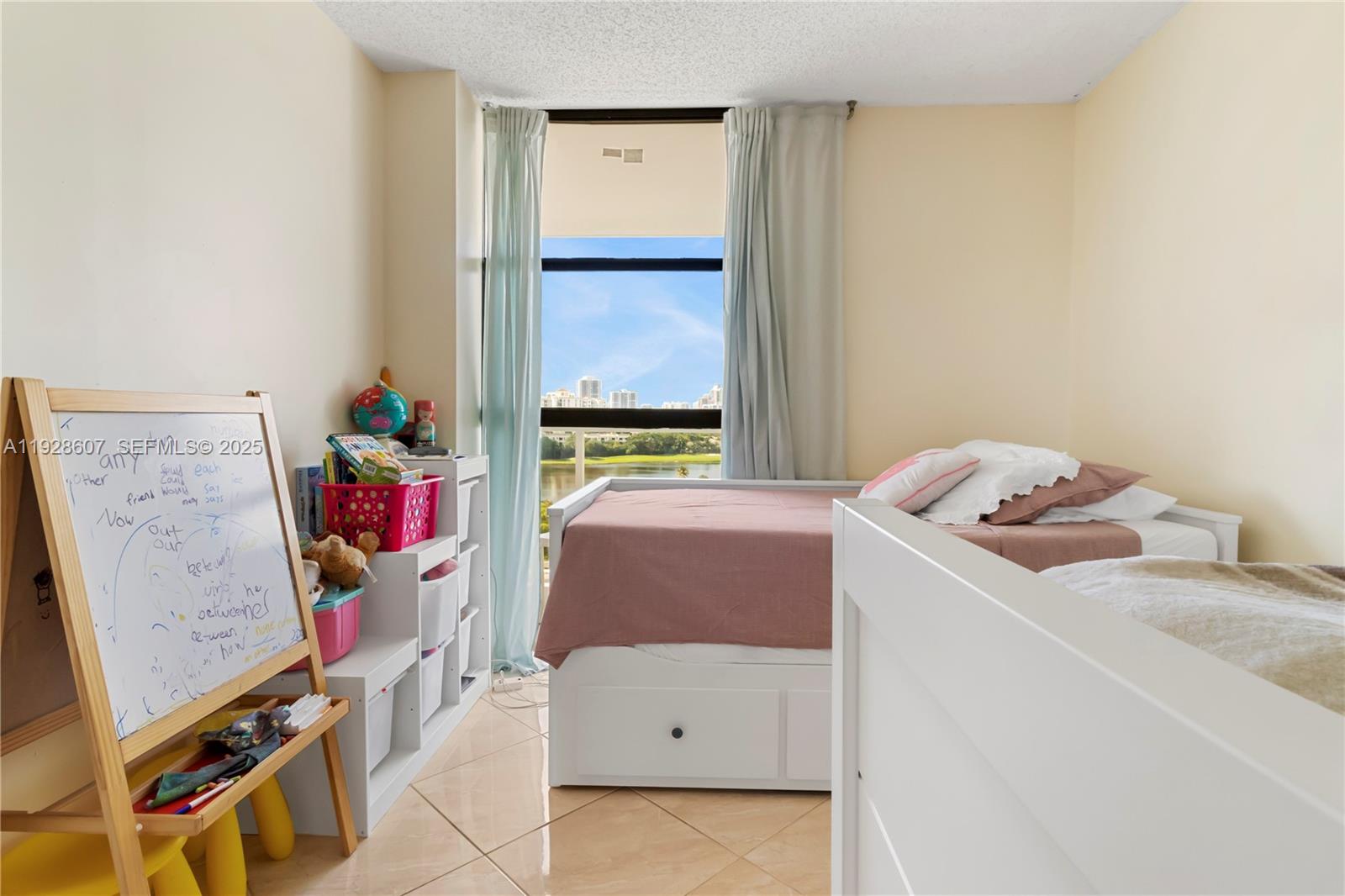 FLAMENCO CONDO TOWER I - Residential Lease