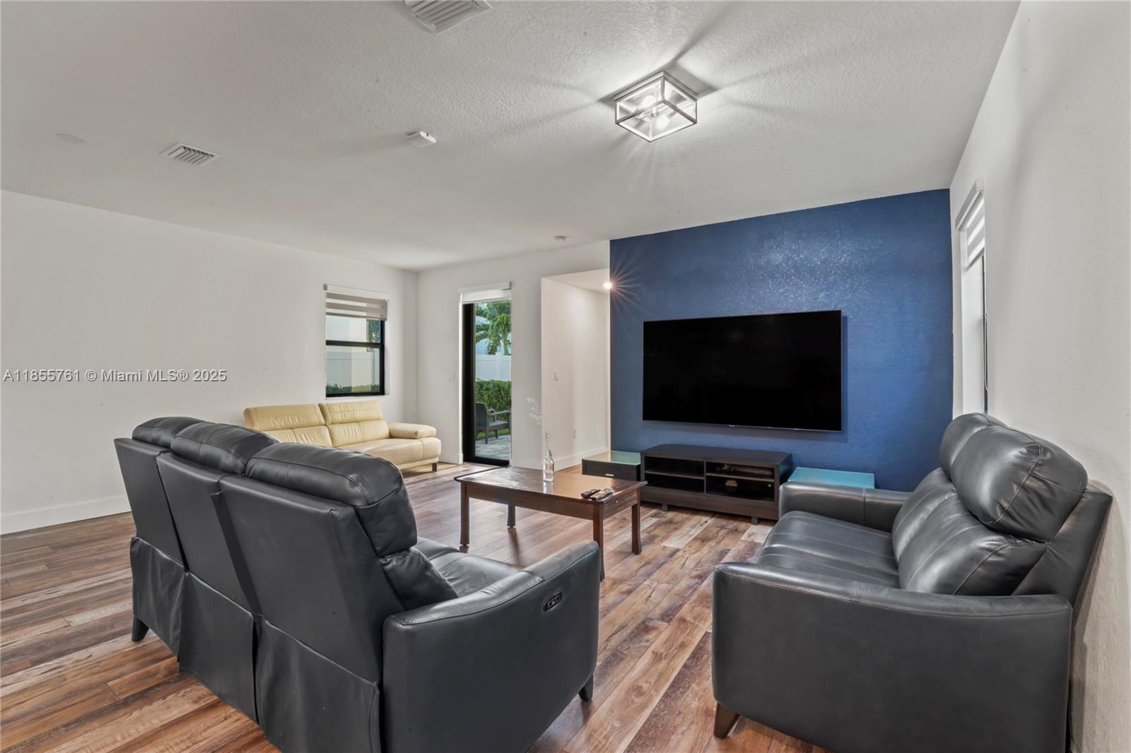 AQUABELLA NORTH - Residential