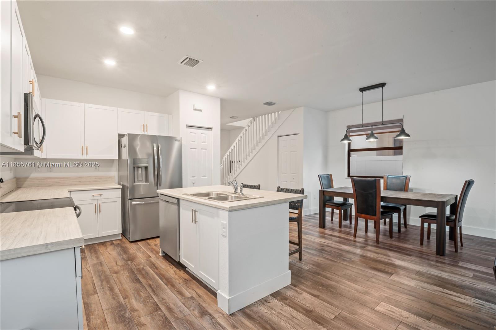 AQUABELLA NORTH - Residential