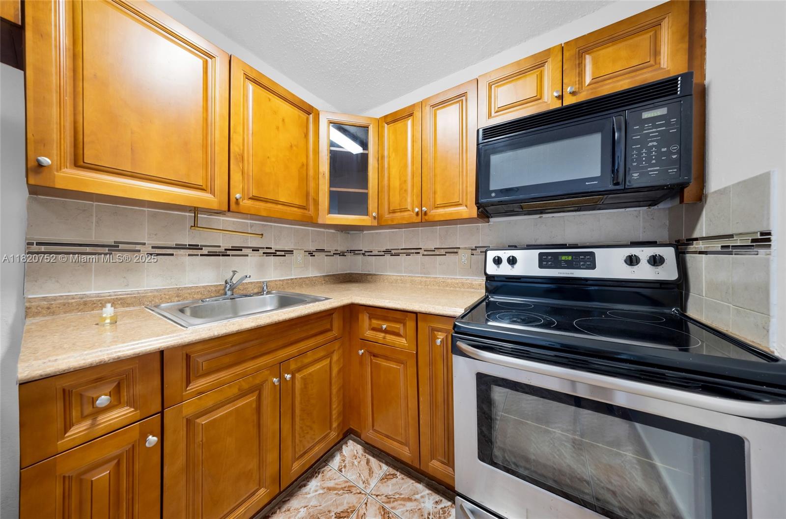 NEW WORLD CONDO APTS II - Residential