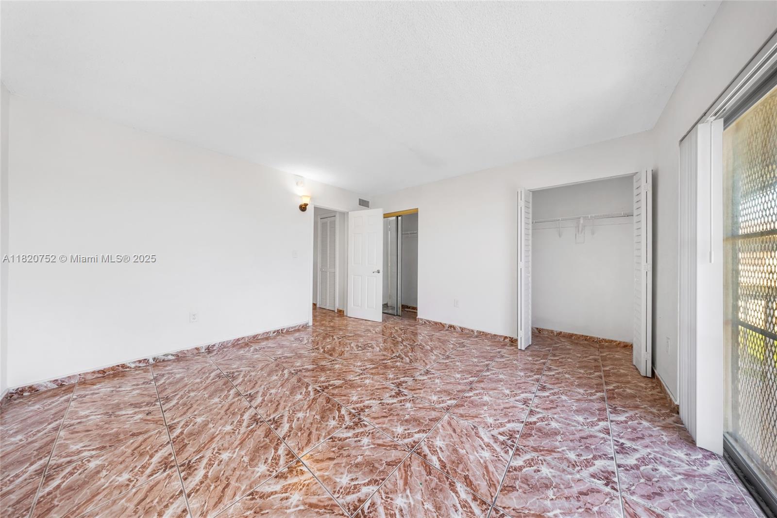 NEW WORLD CONDO APTS II - Residential