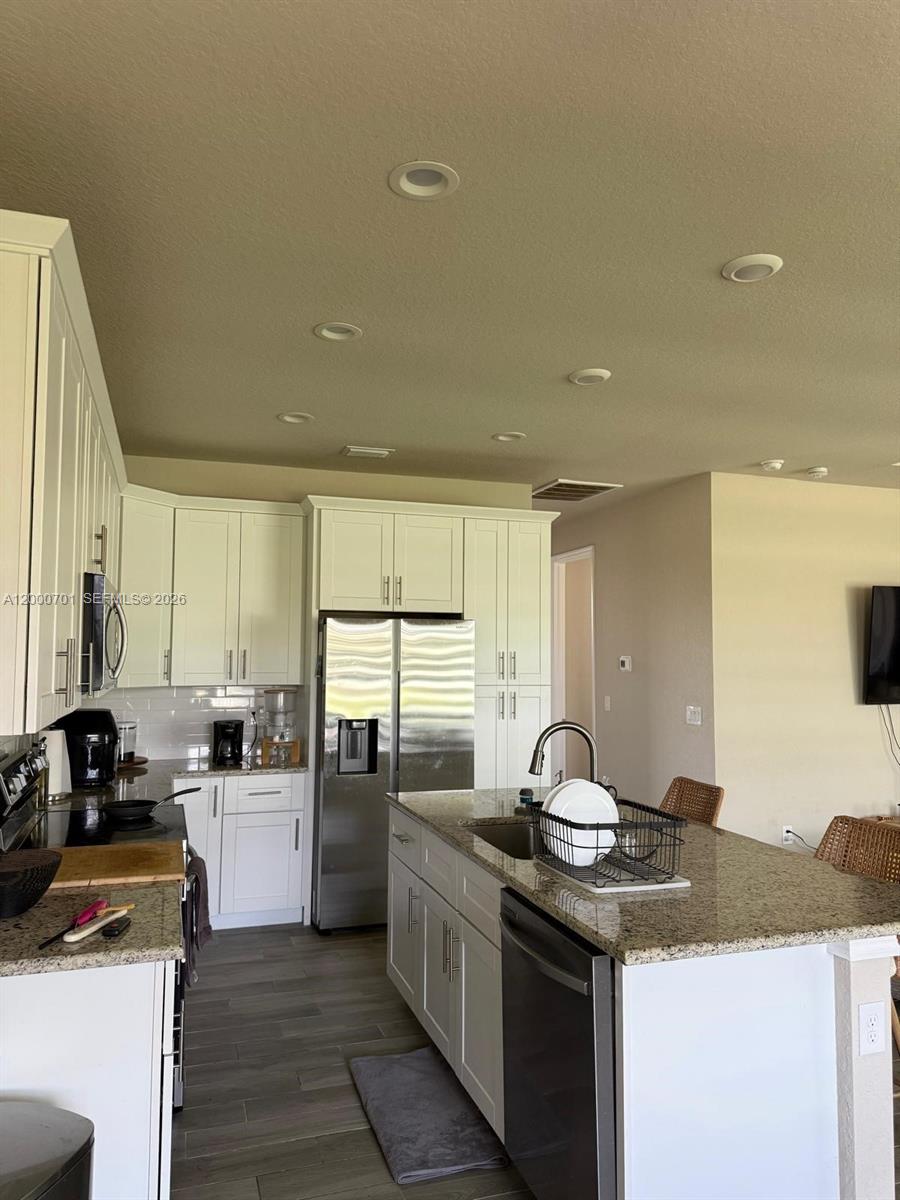 PORT LaBelle UNIT 12 - Residential