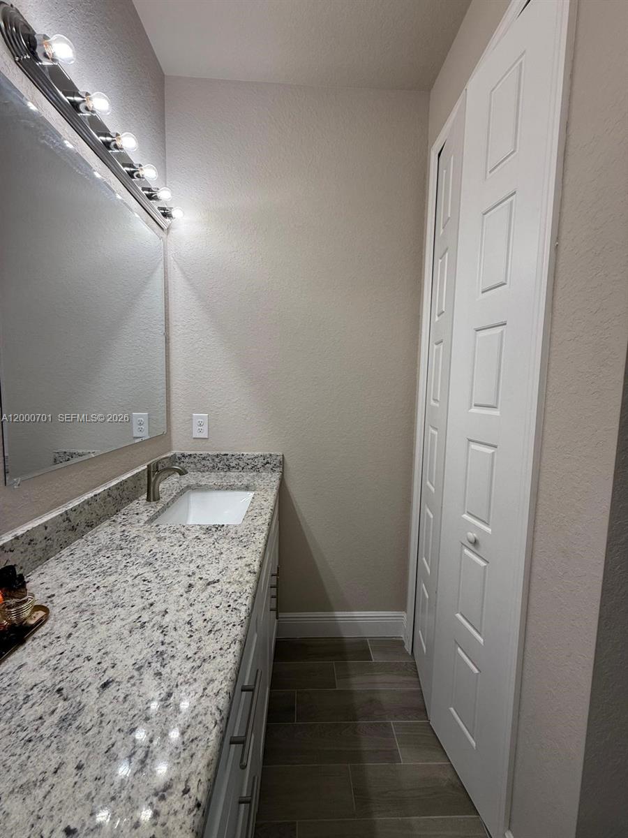 PORT LaBelle UNIT 12 - Residential