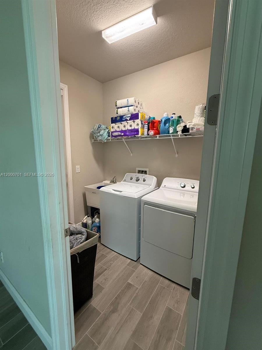 PORT LaBelle UNIT 12 - Residential