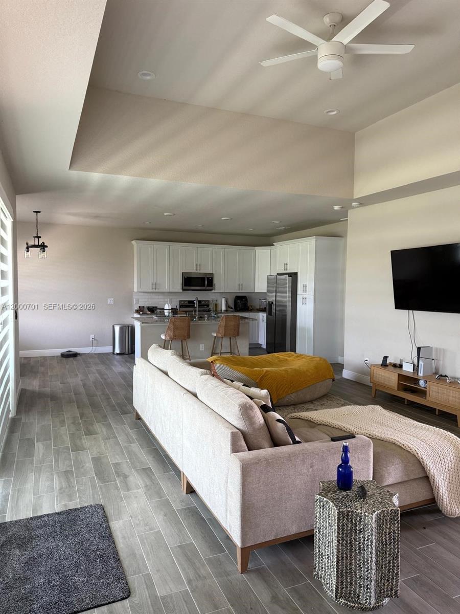 PORT LaBelle UNIT 12 - Residential