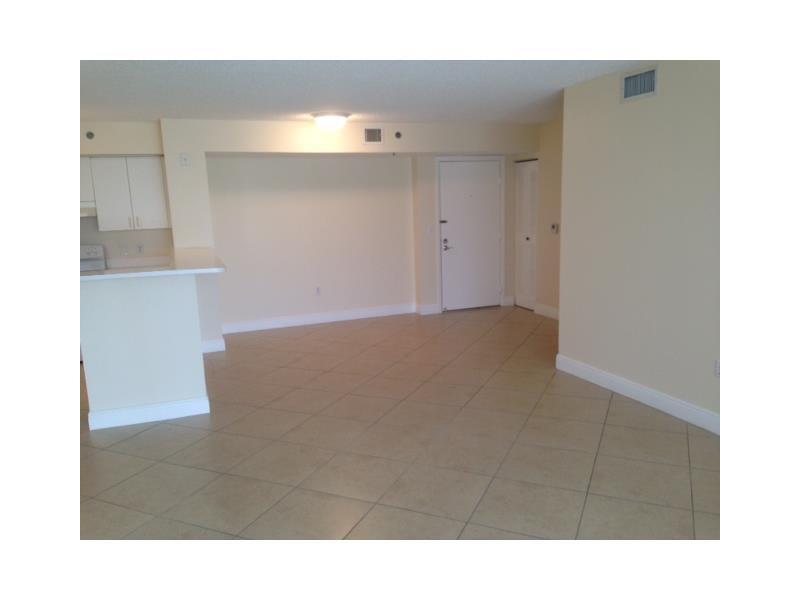 THE YACHT CLUB AT AVENTUR - Residential Lease