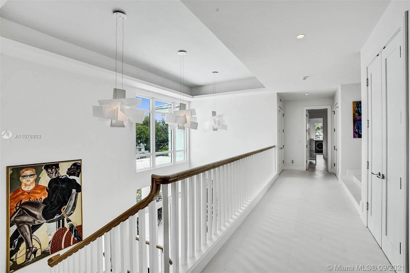 SUNRISE KEY - Residential