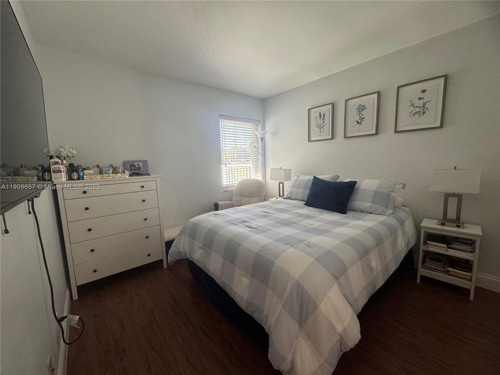 RAINBOW LAKES I - Residential Lease