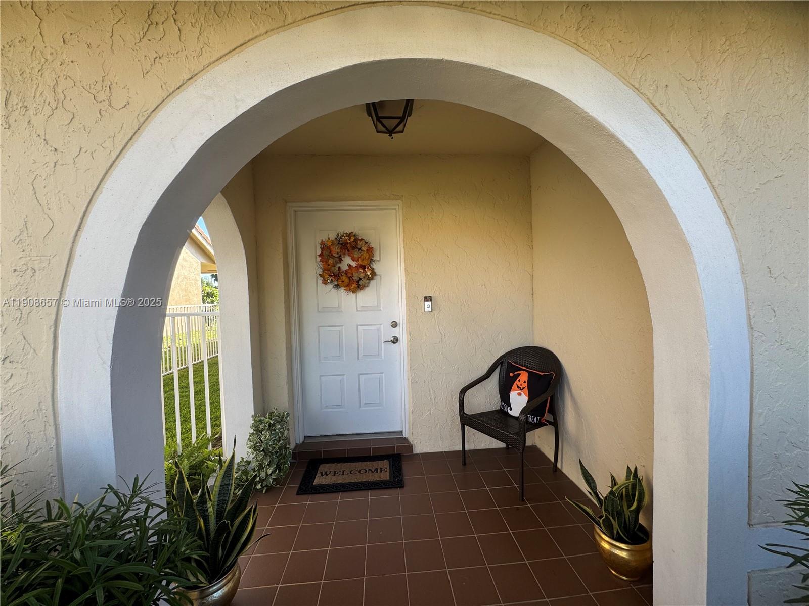 RAINBOW LAKES I - Residential Lease