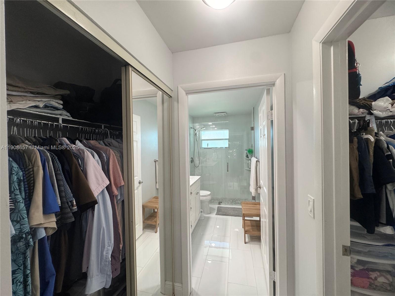 RAINBOW LAKES I - Residential Lease