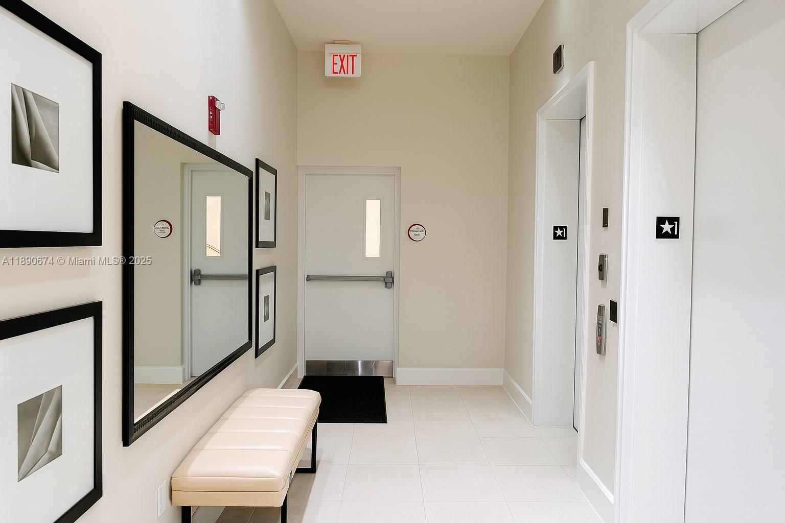RADIUS CONDO - Residential