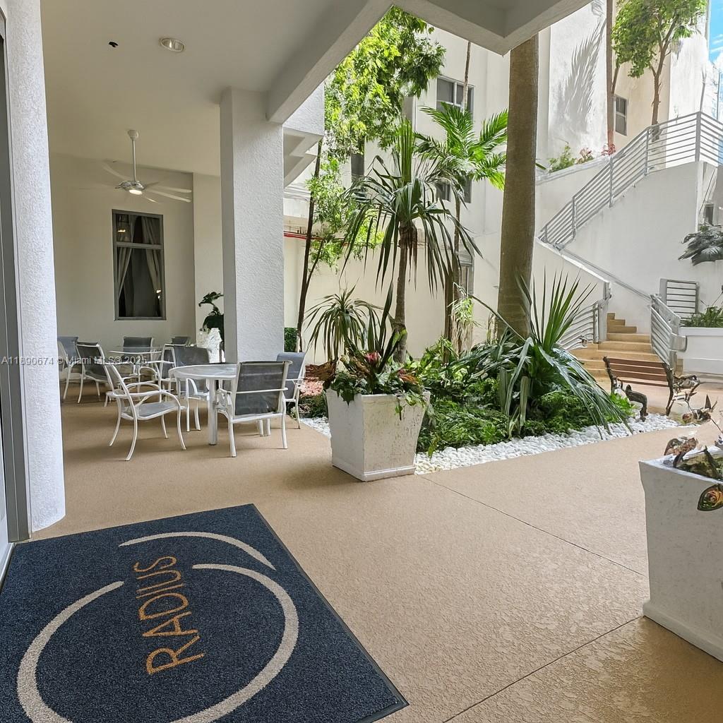 RADIUS CONDO - Residential
