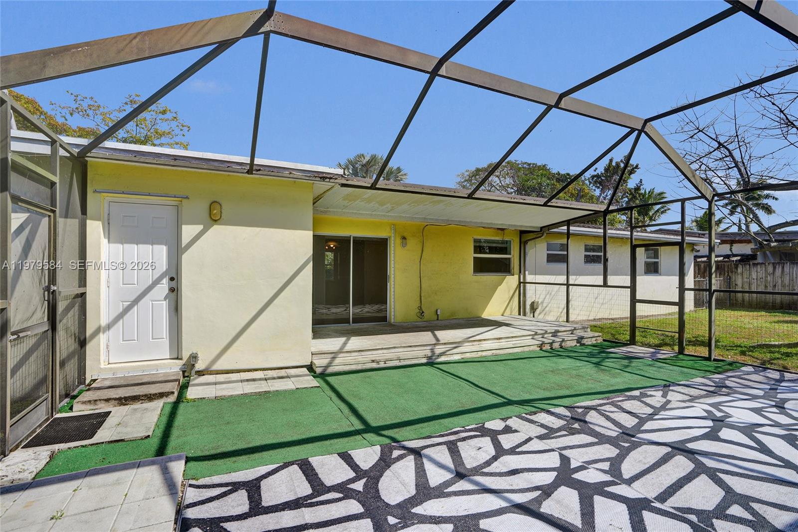 CUTLER RIDGE PINES - Residential