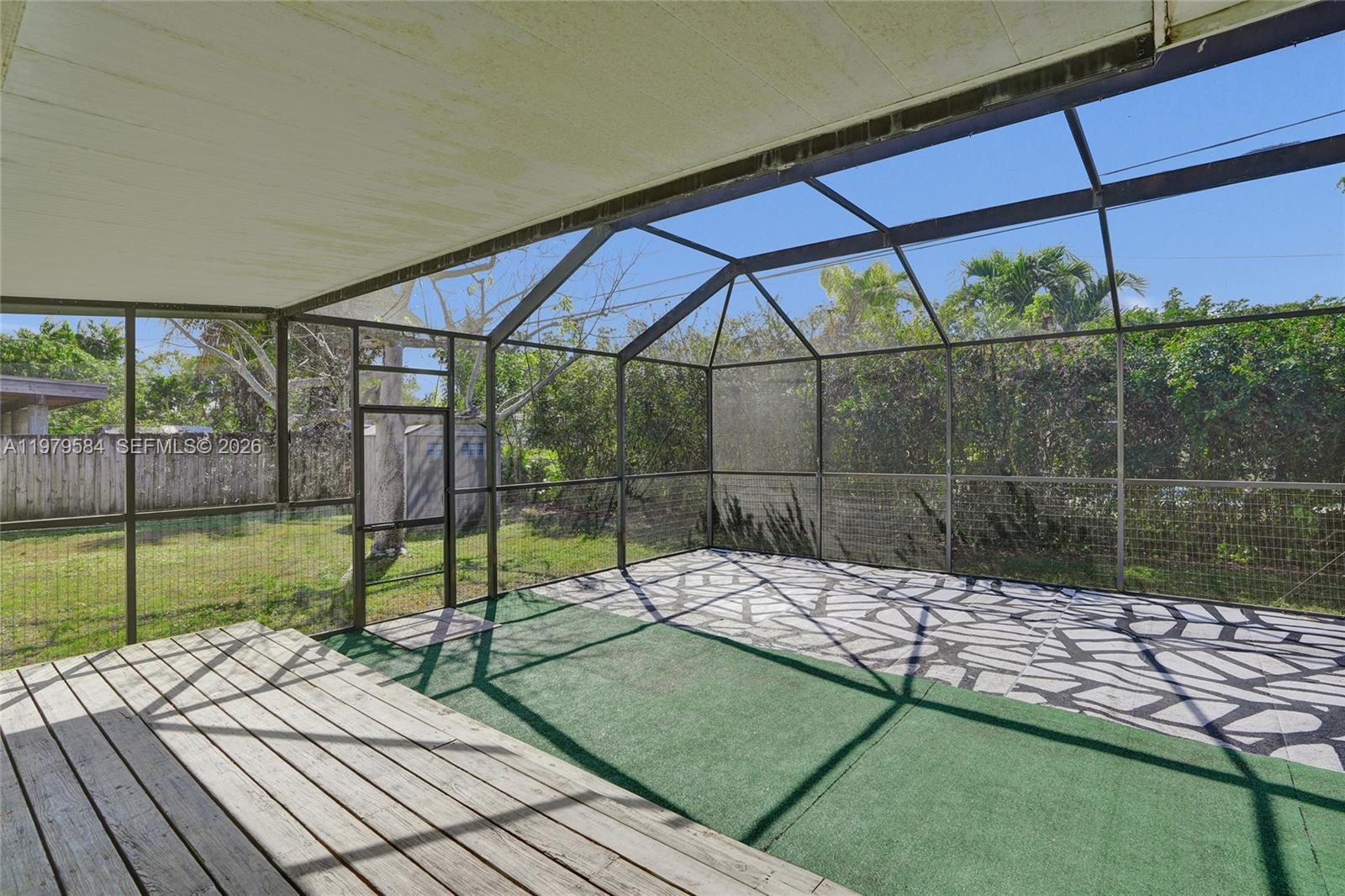 CUTLER RIDGE PINES - Residential