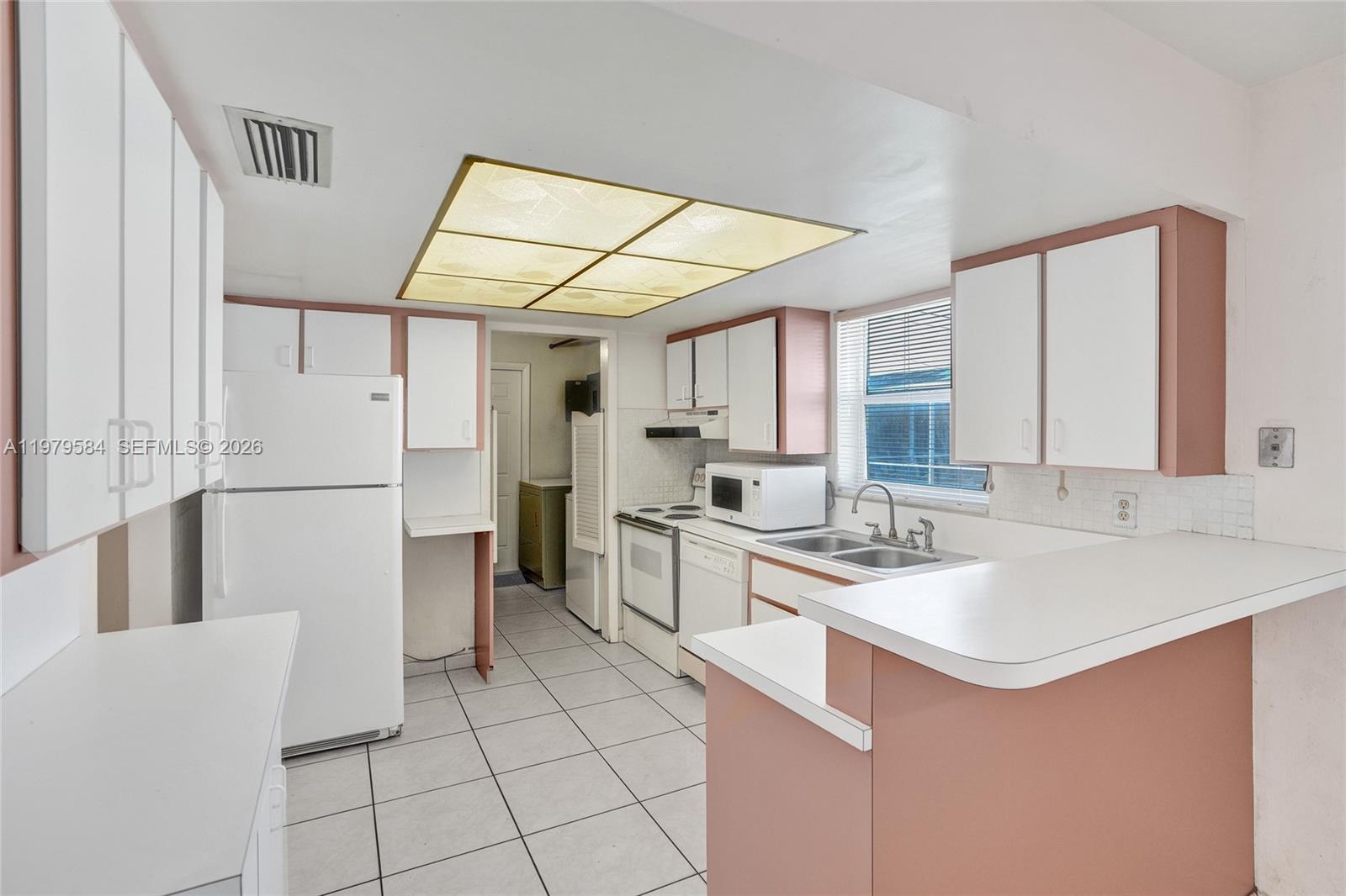 CUTLER RIDGE PINES - Residential