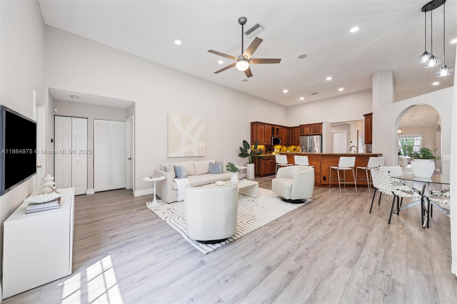 Jardin - Residential Lease