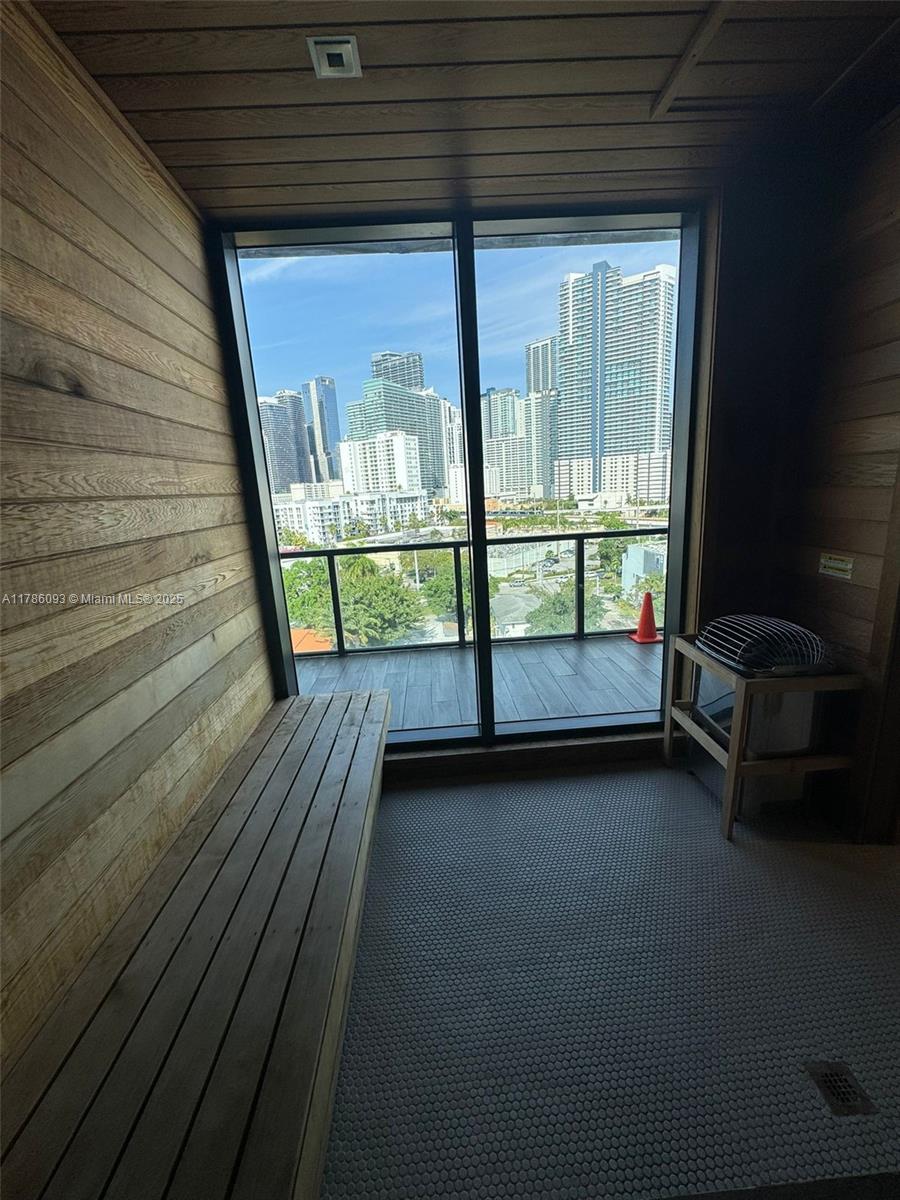 CASSA BRICKELL CONDO - Residential