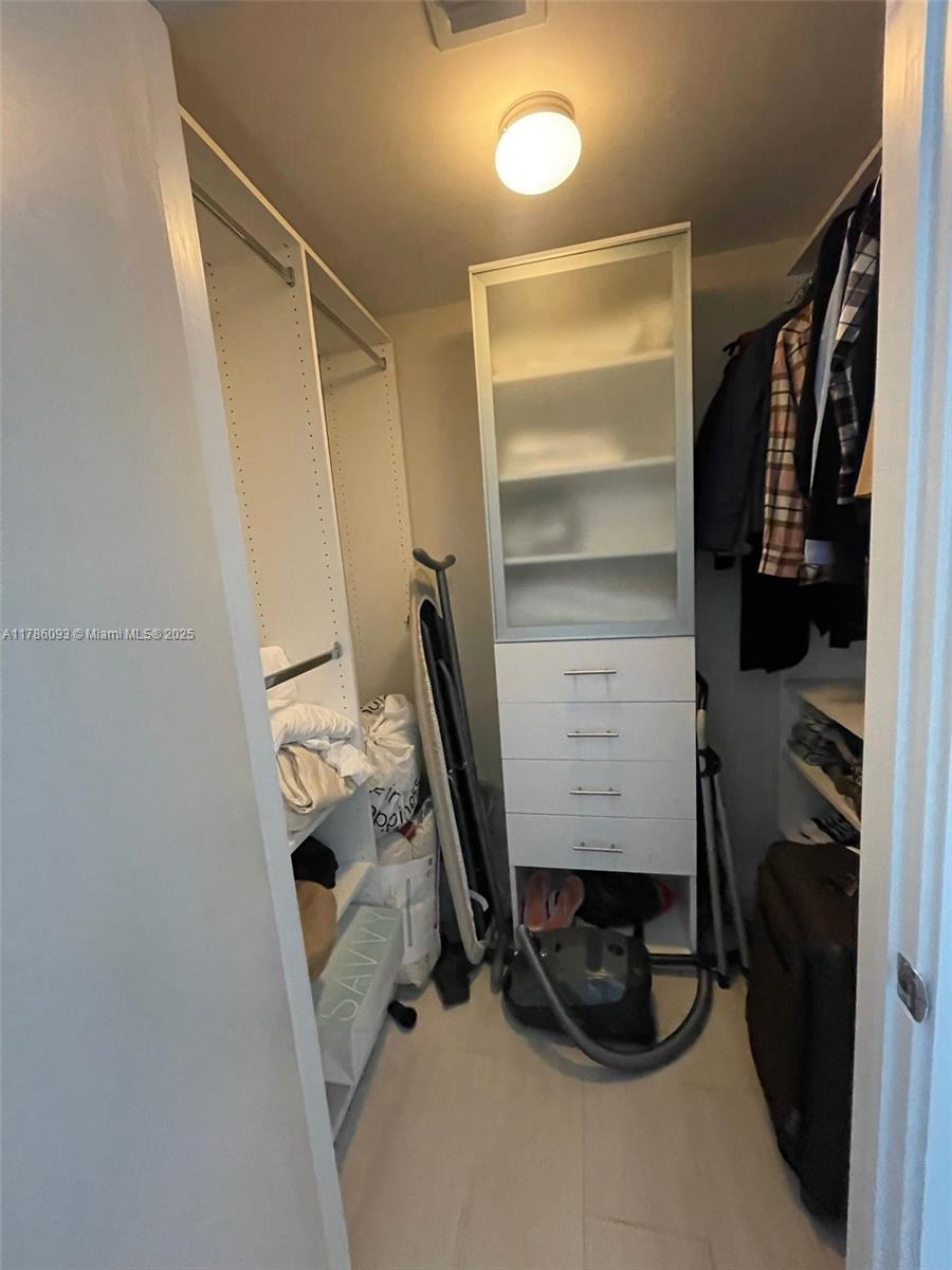 CASSA BRICKELL CONDO - Residential