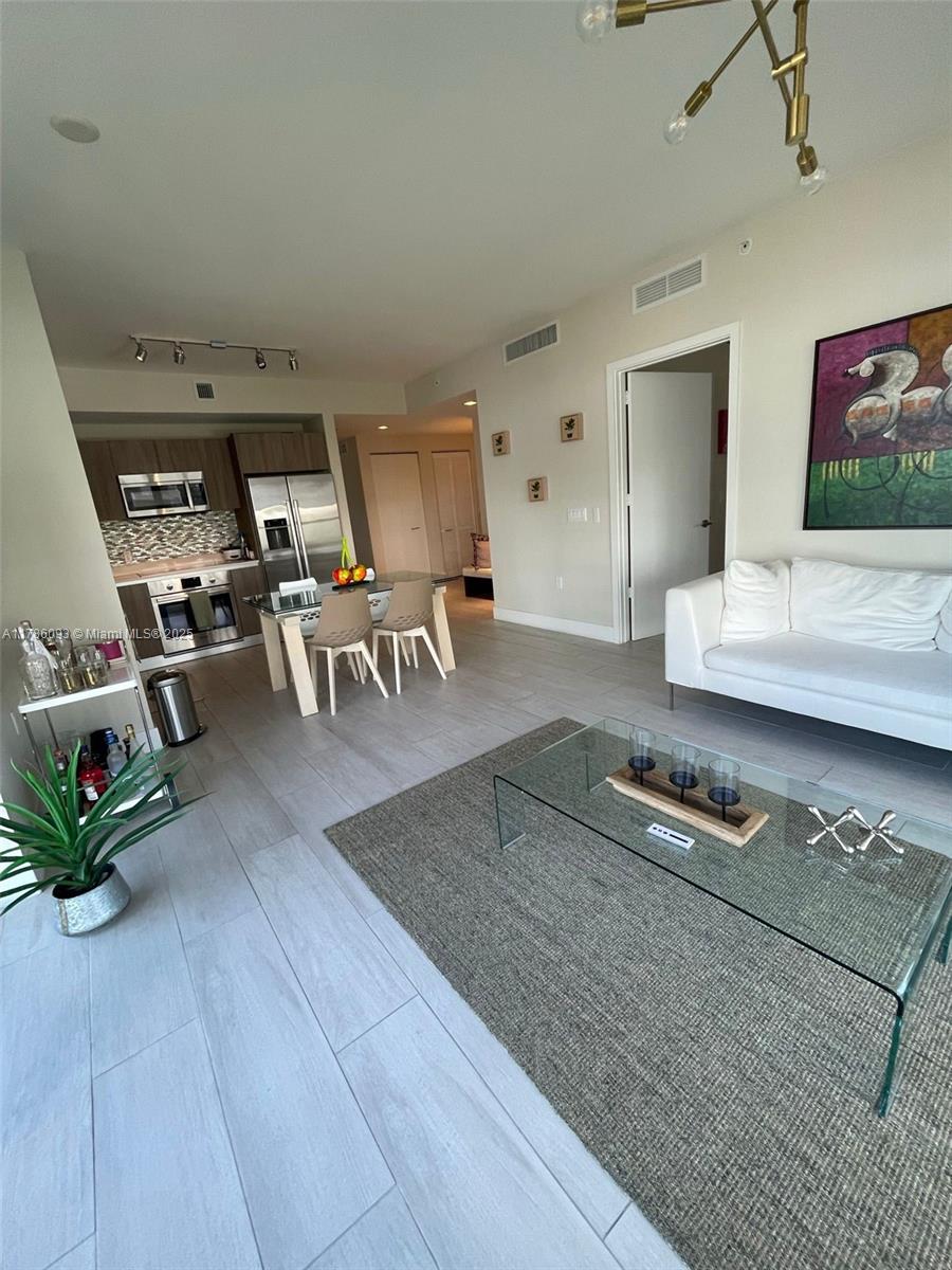 CASSA BRICKELL CONDO - Residential