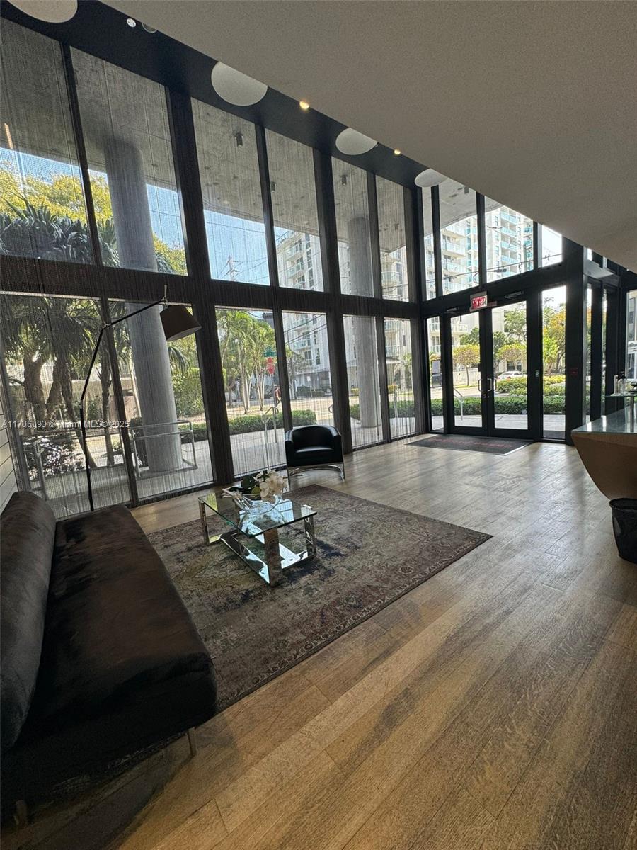 CASSA BRICKELL CONDO - Residential