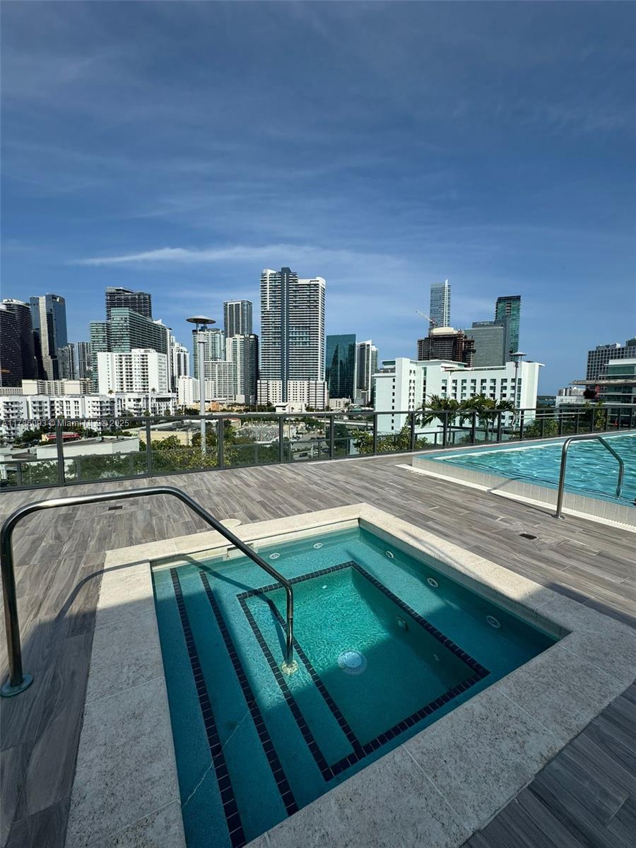 CASSA BRICKELL CONDO - Residential