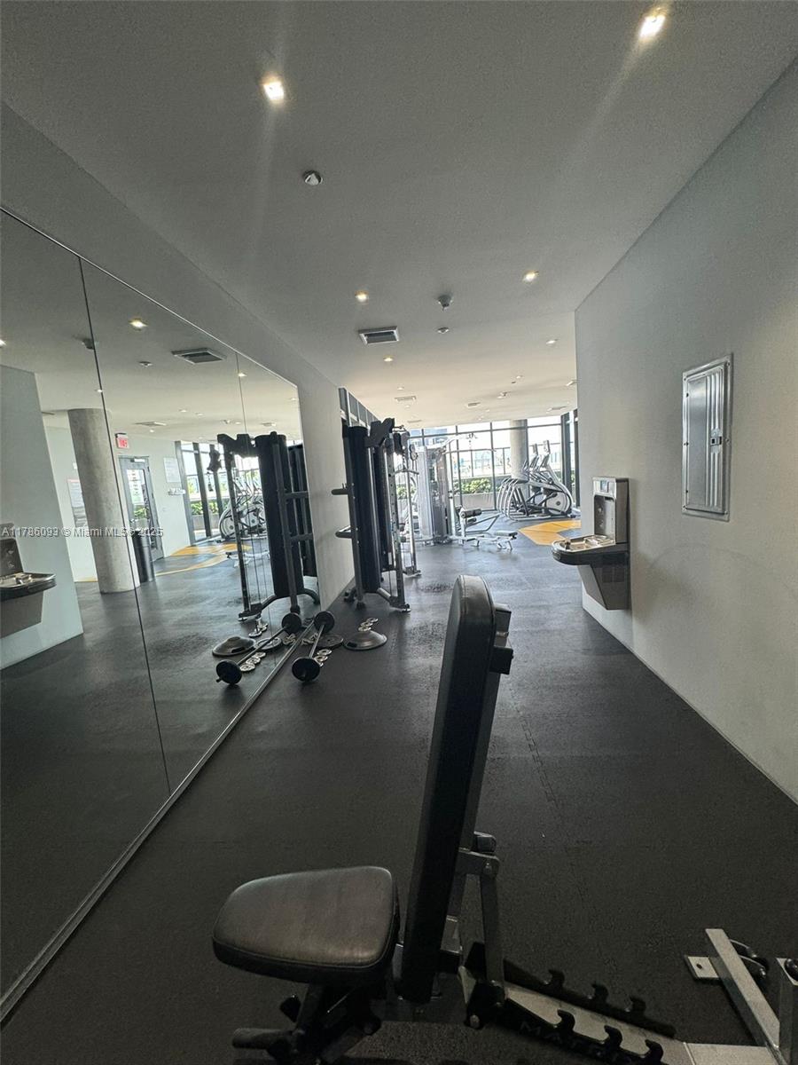CASSA BRICKELL CONDO - Residential