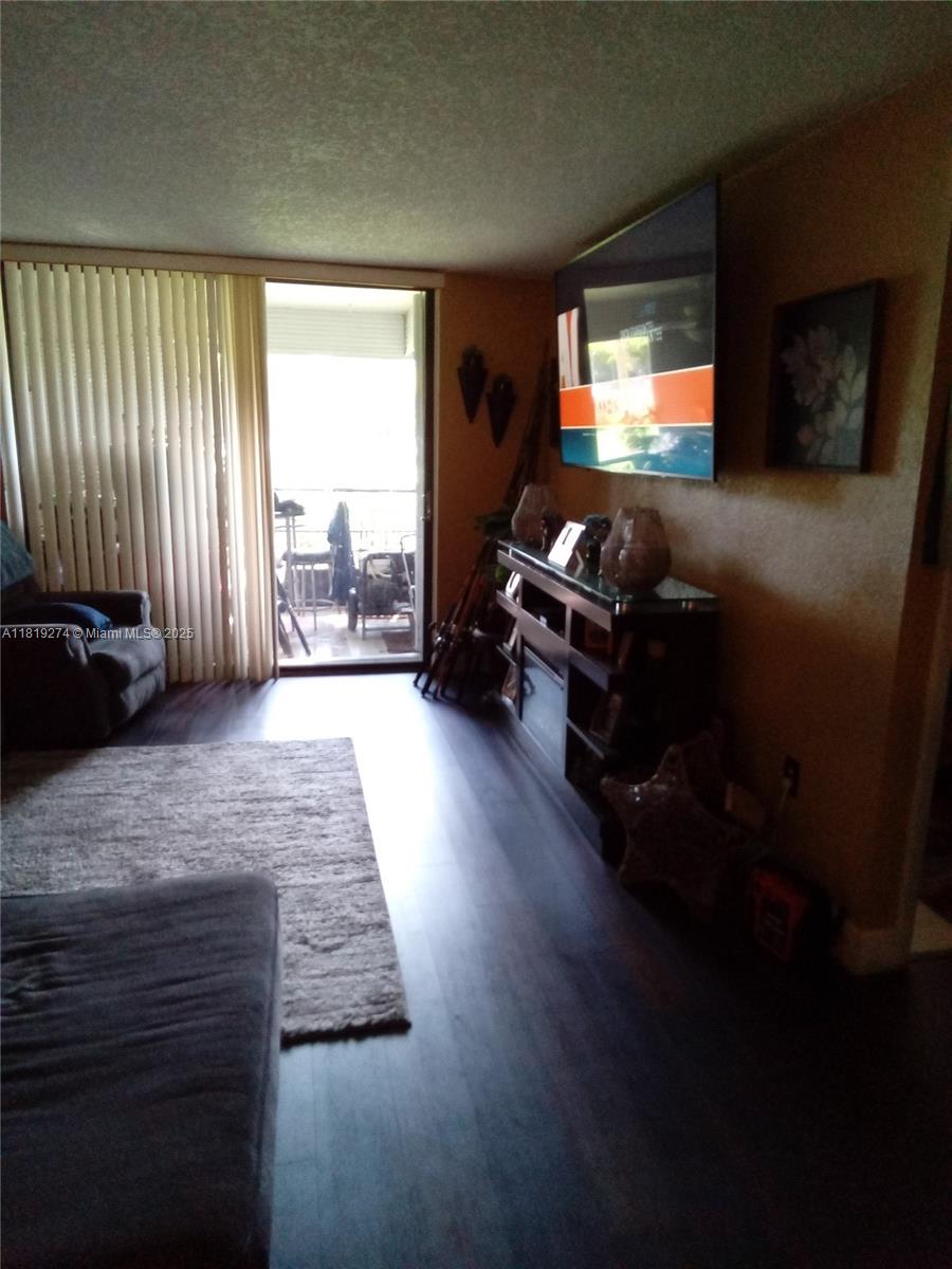 1000 Saint Charles Pl L2