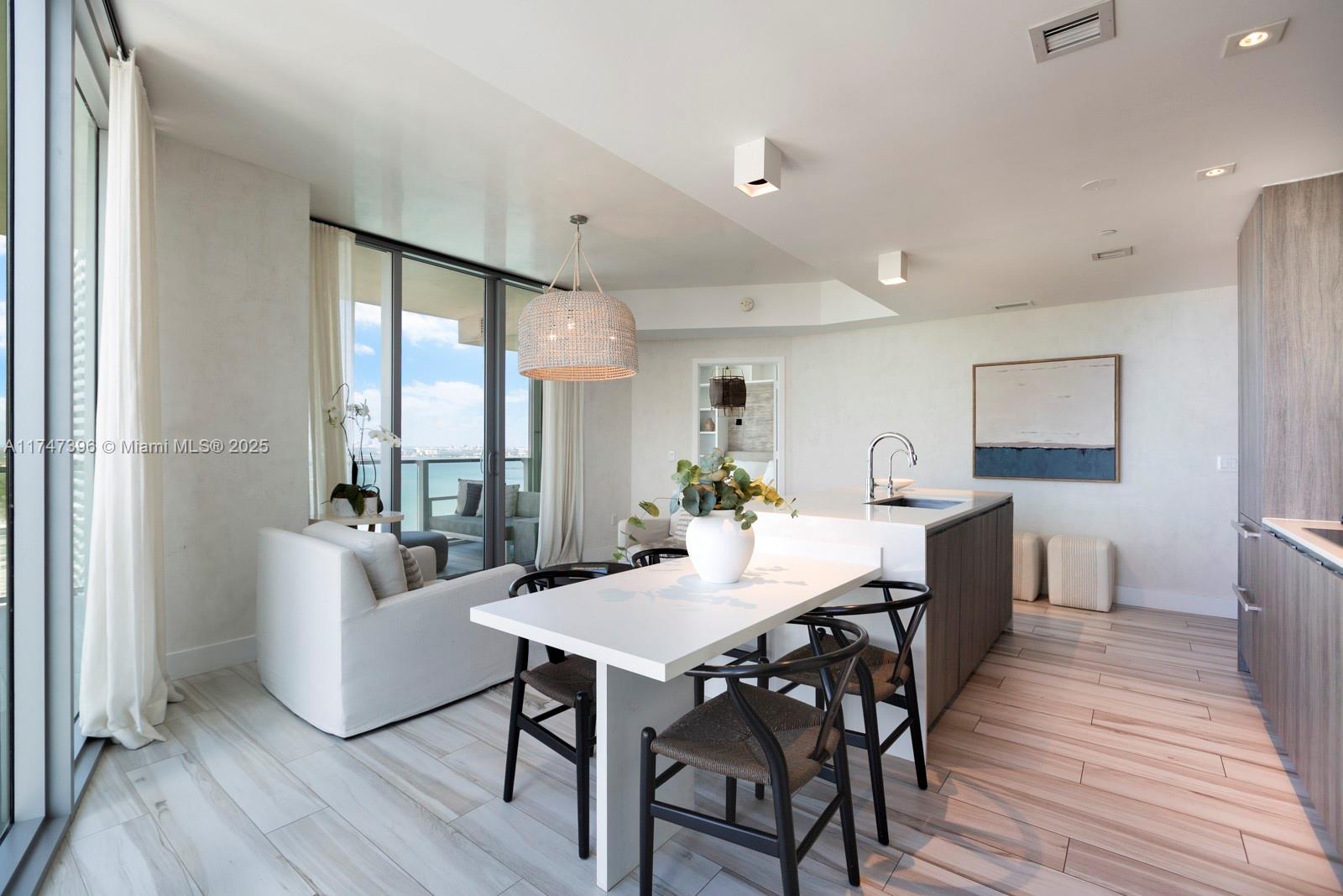 BISCAYNE BEACH CONDO - Residential