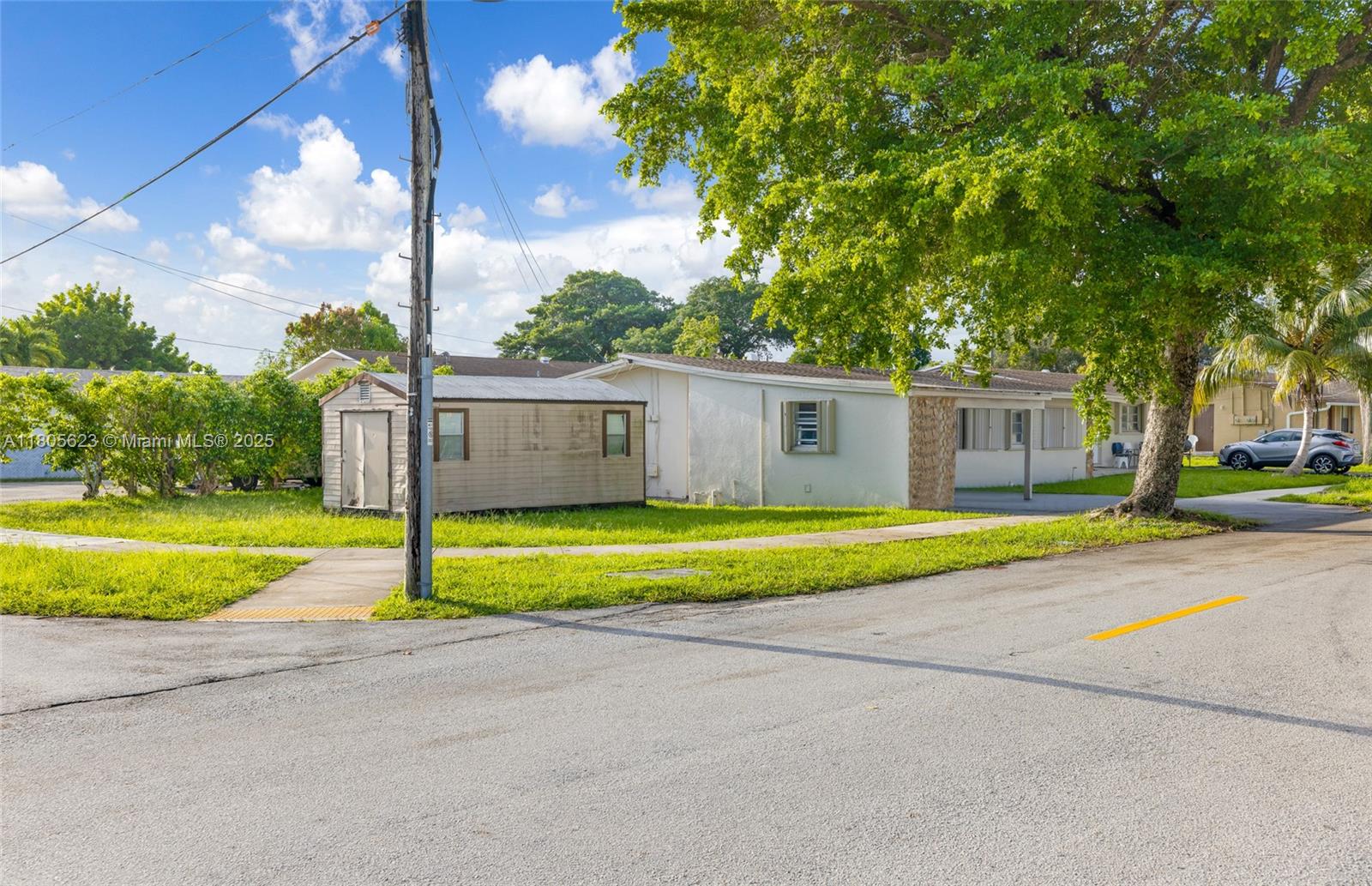 HOLLYWOOD BEACH GARDENS - Residential Income