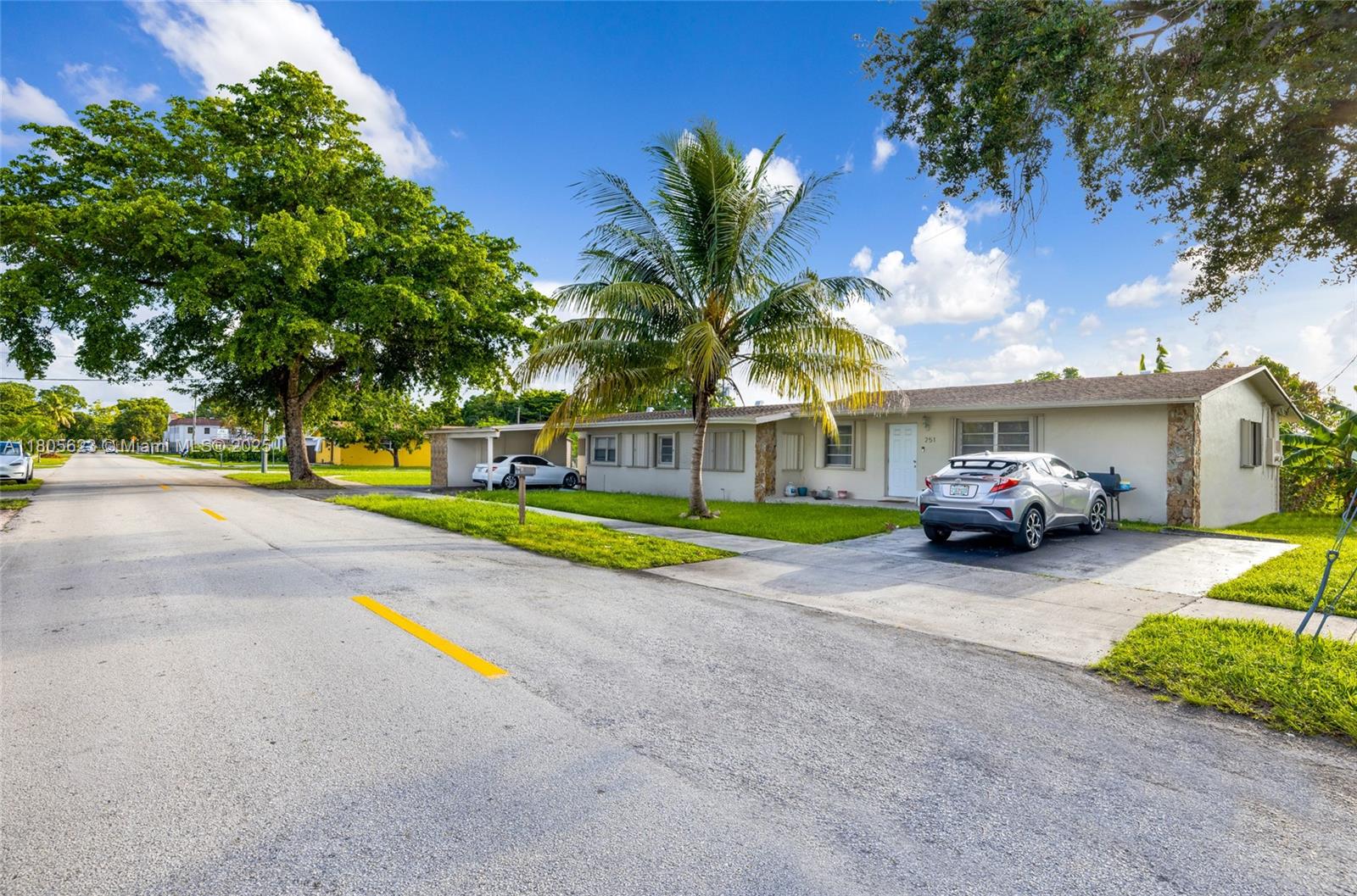 HOLLYWOOD BEACH GARDENS - Residential Income