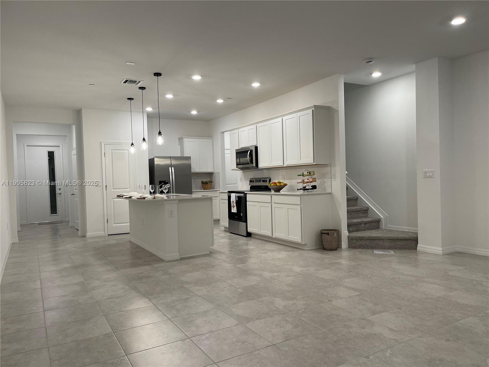 EMORY - Residential Lease