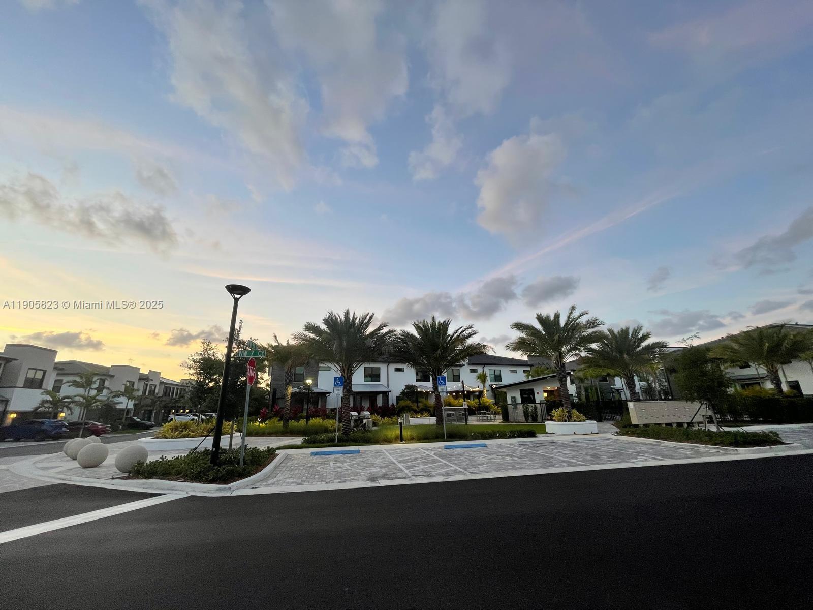 EMORY - Residential Lease