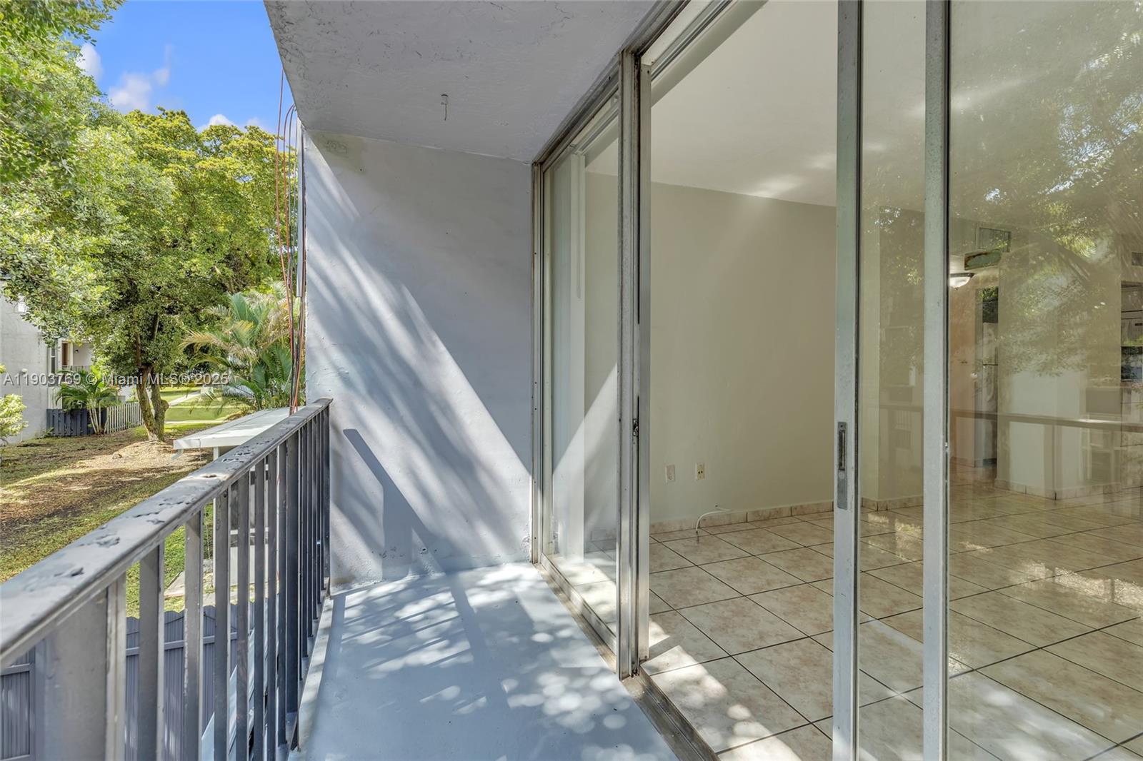 THE GREENS CONDO - Residential Lease