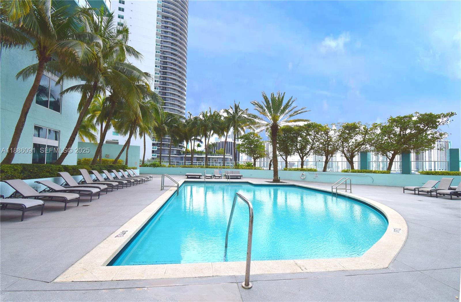 QUANTUM ON THE BAY CONDO - Residential