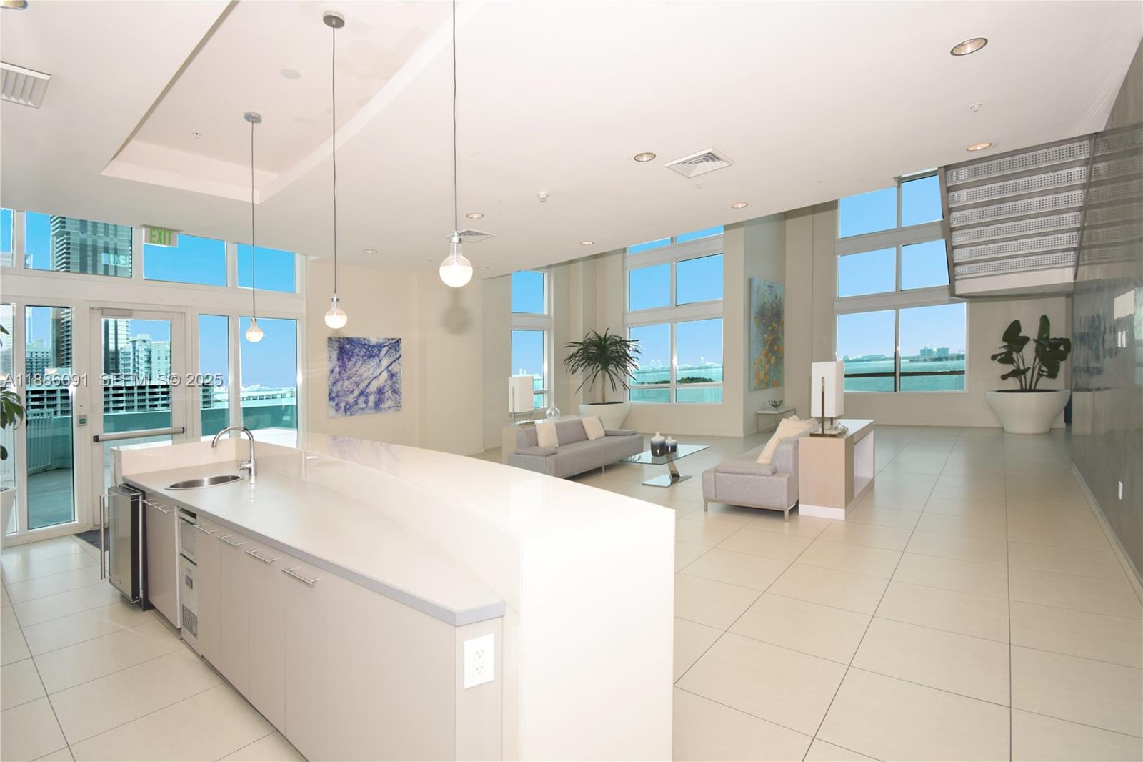 1900 N Bayshore Dr 2804