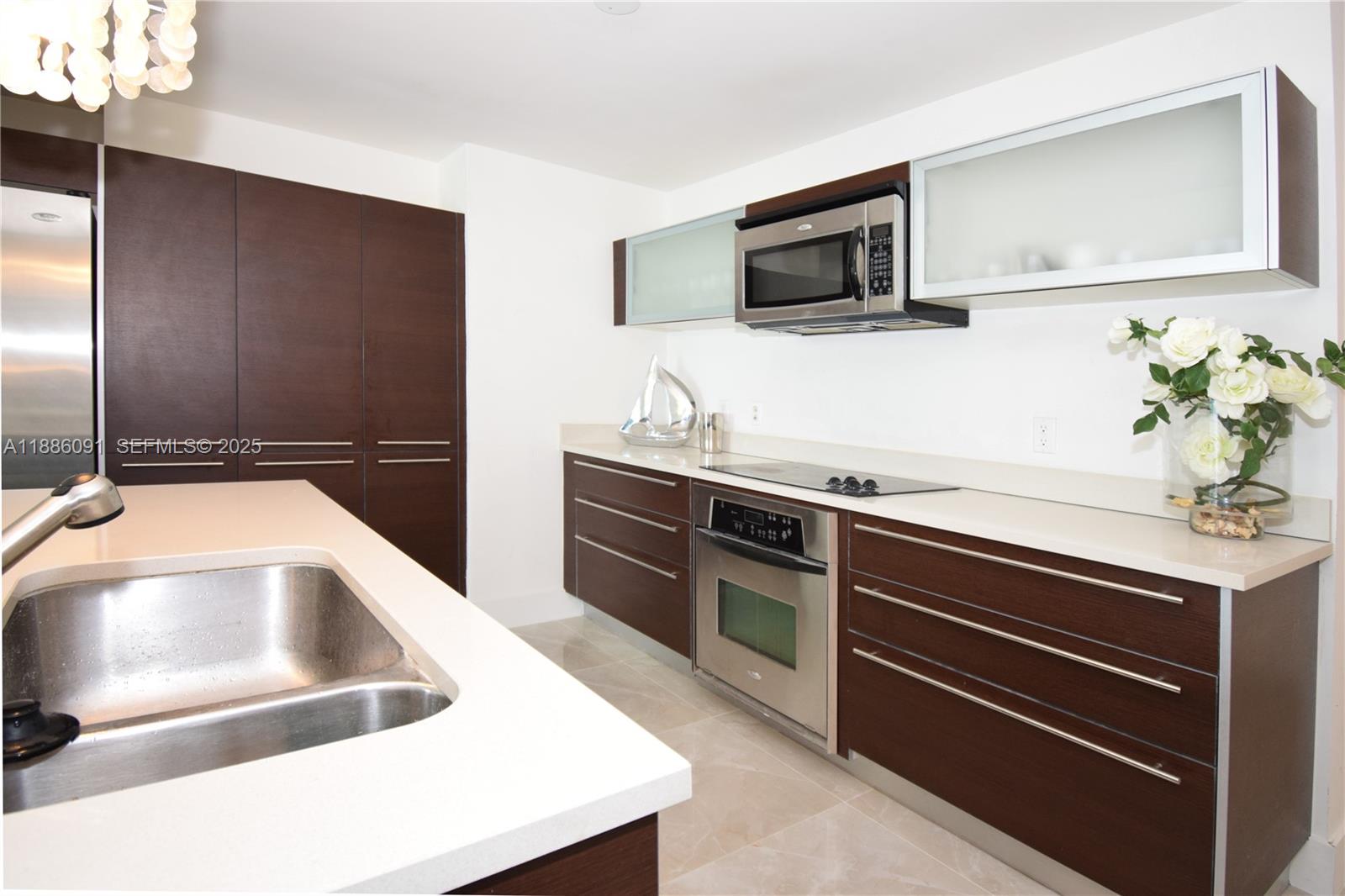 QUANTUM ON THE BAY CONDO - Residential