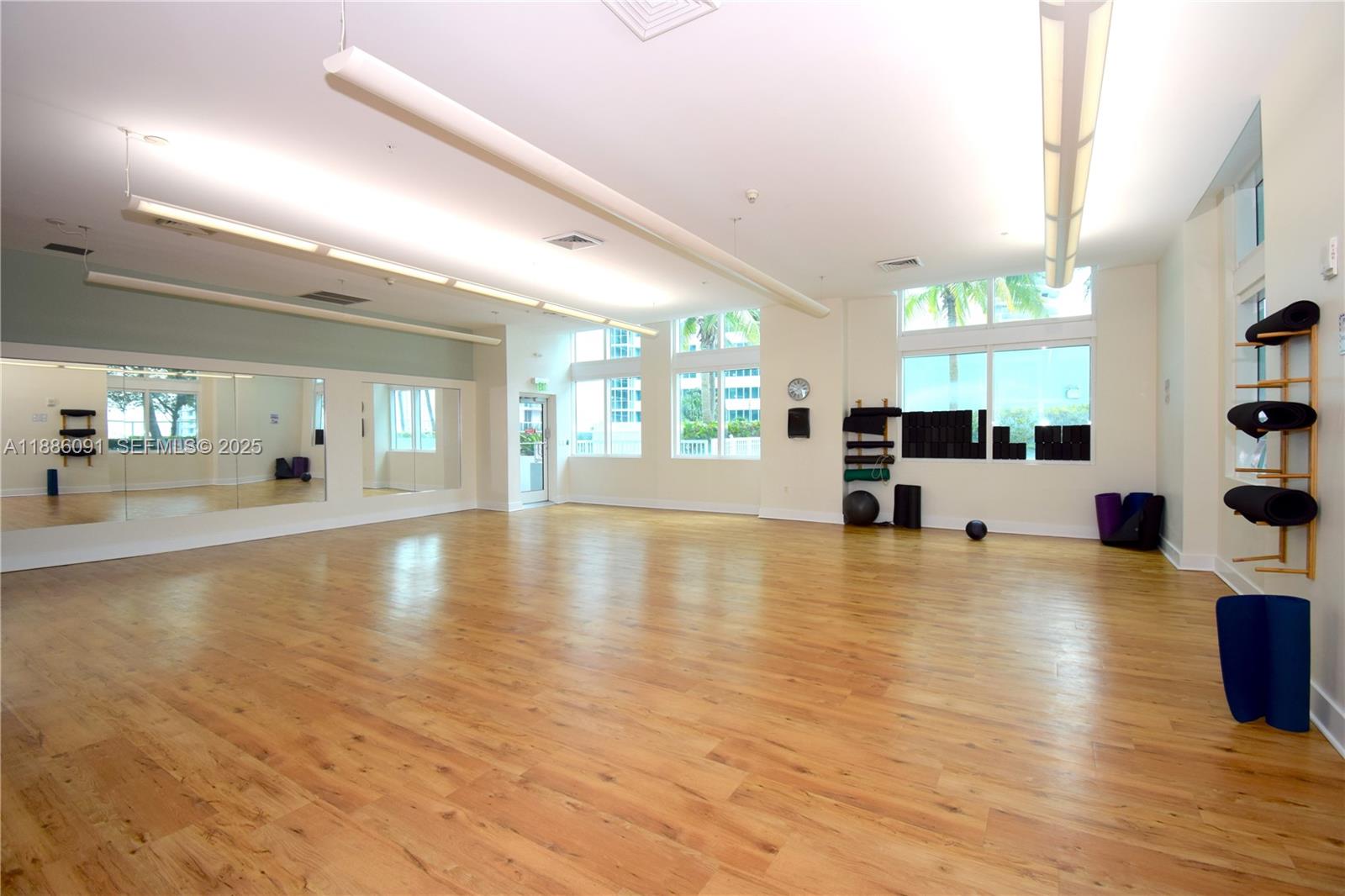 QUANTUM ON THE BAY CONDO - Residential