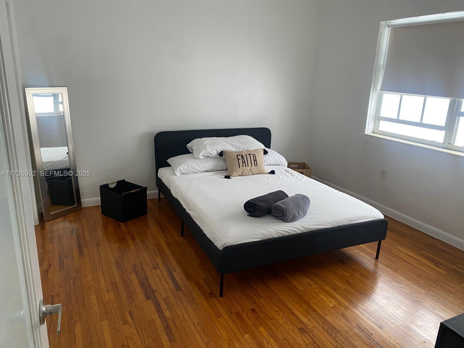 LINCOLN PLACE CONDO - Residential