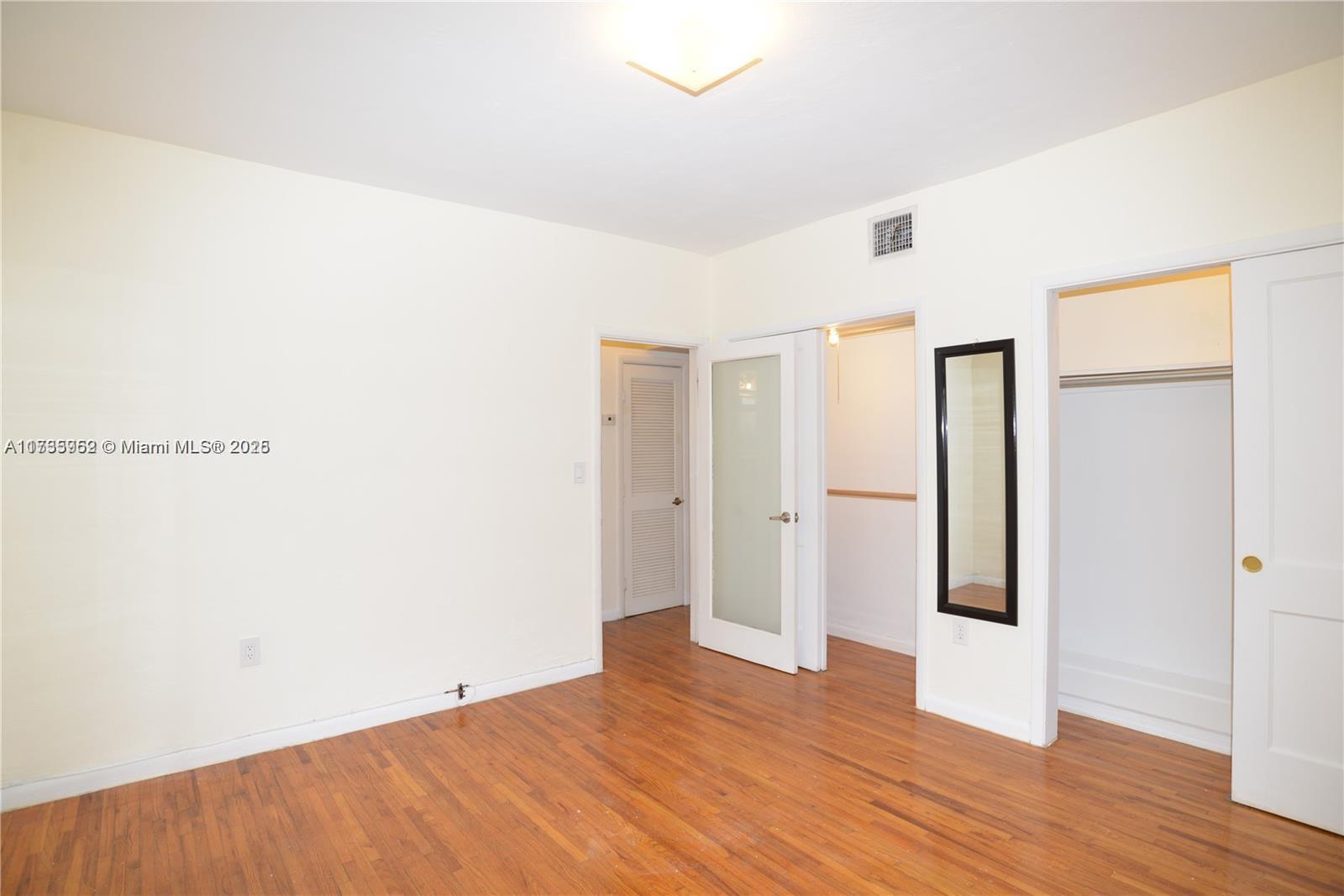 LINCOLN PLACE CONDO - Residential