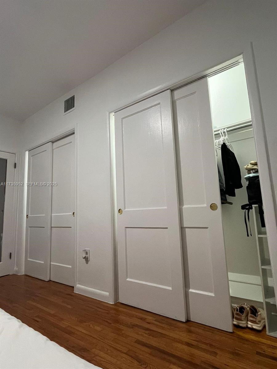 LINCOLN PLACE CONDO - Residential