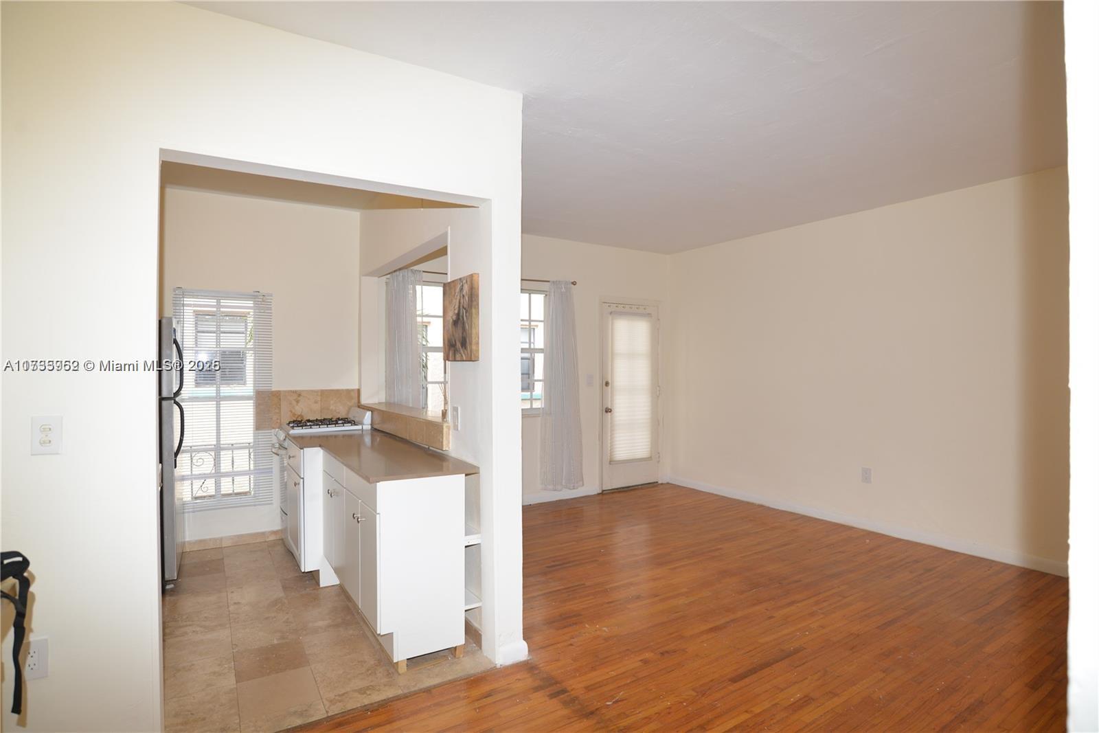 LINCOLN PLACE CONDO - Residential