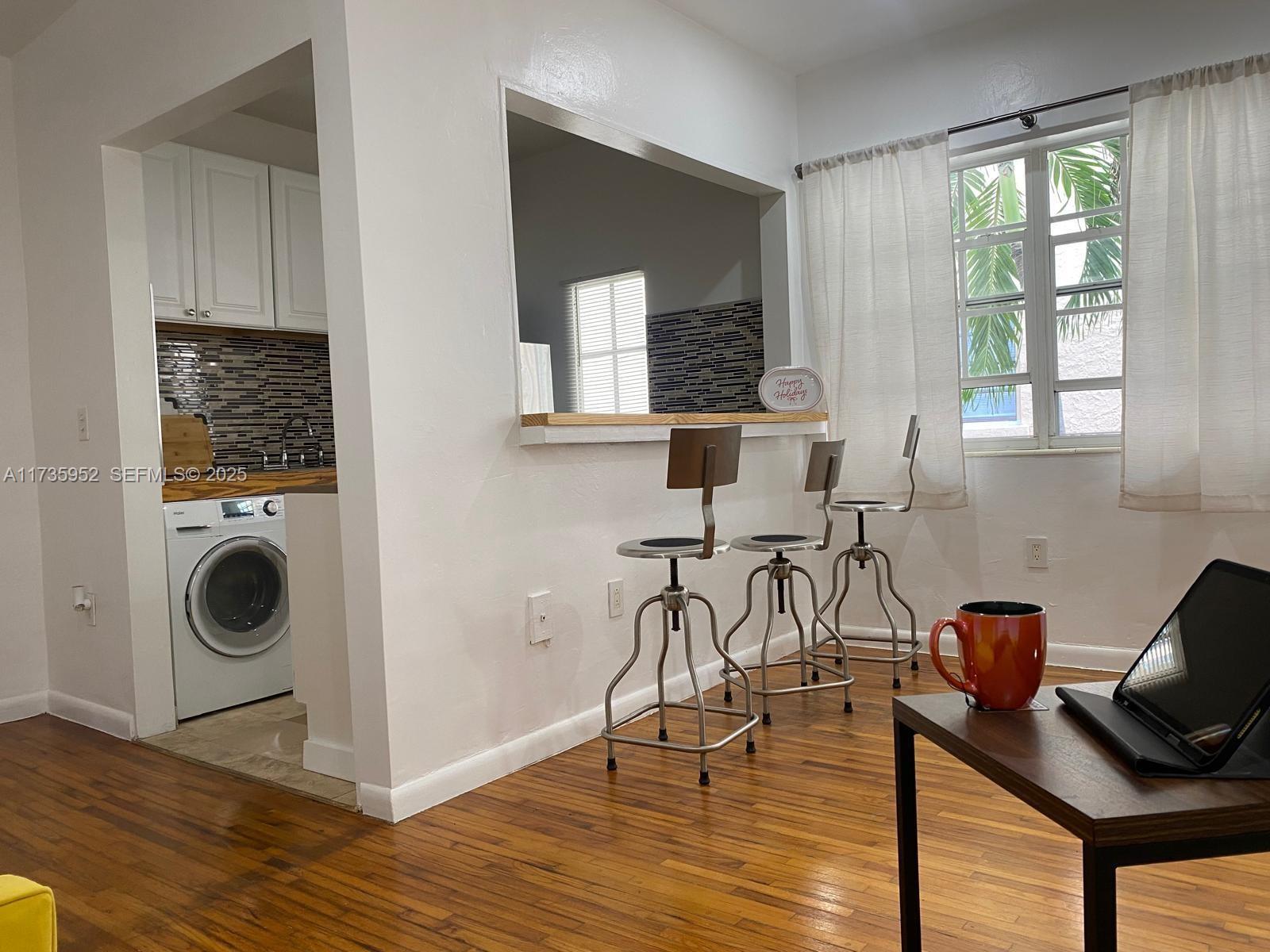 LINCOLN PLACE CONDO - Residential