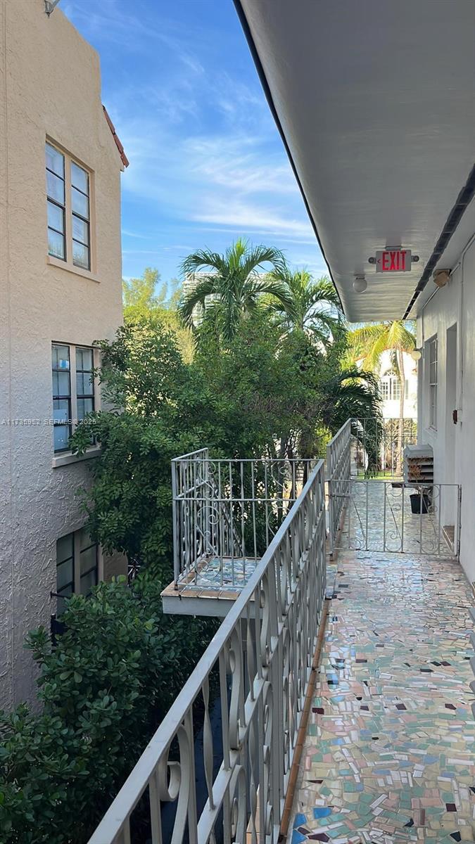 LINCOLN PLACE CONDO - Residential