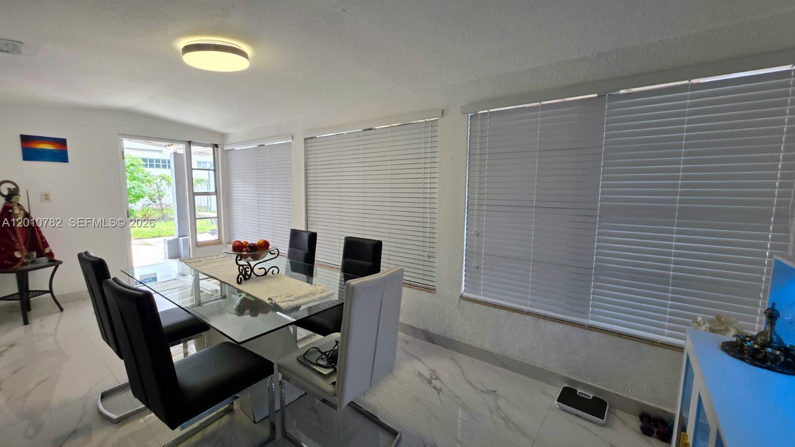 GOLDEN GLADES PARK - Residential
