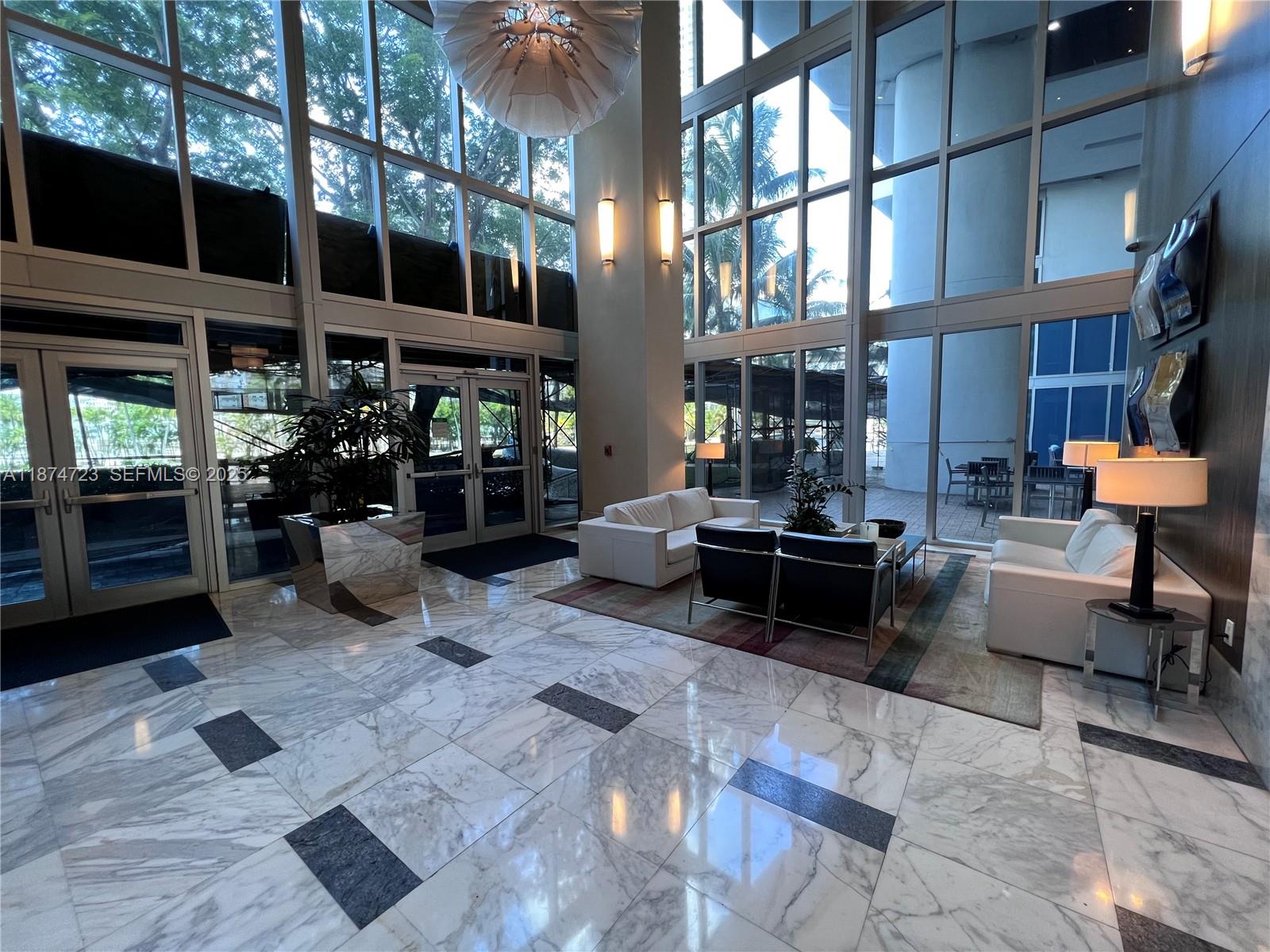 LATITUDE ON THE RIVER CON - Residential