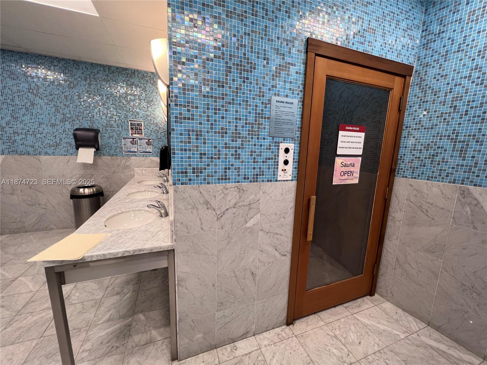 LATITUDE ON THE RIVER CON - Residential