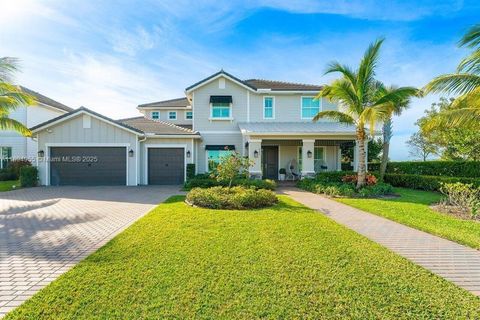 983 Hookline Cir Loxahatchee FL 33470