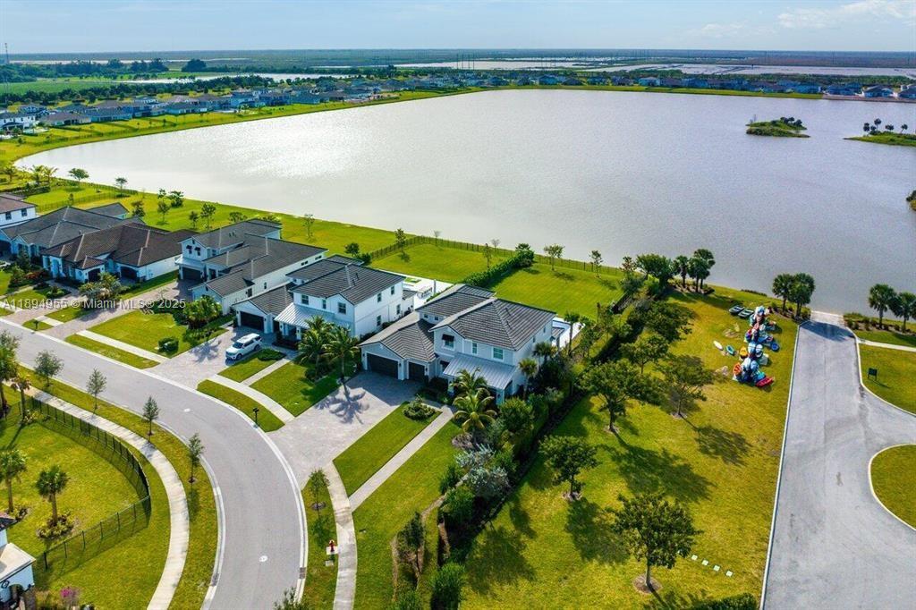 ARDEN PUD POD E NORTH - Residential Lease